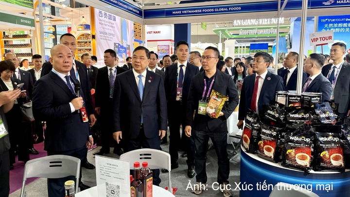 Khu gian hàng Việt Nam với hơn 120 doanh nghiệp tại hội chợ CAEXPO 2026 ở Nam Ninh, Trung Quốc