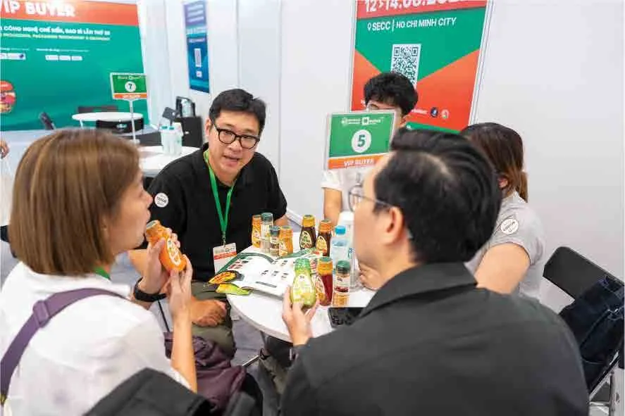 Exhibitor and buyers in a one-to-one meeting at Vietfood Ho Chi Minh City 2026