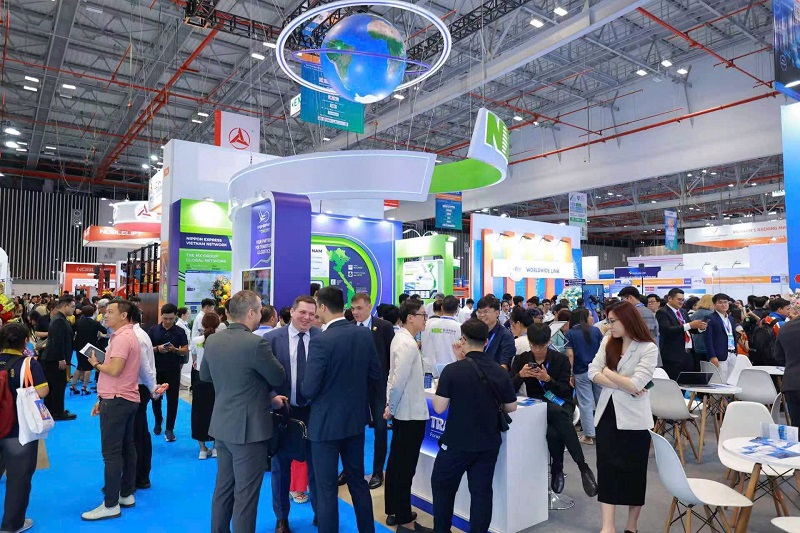 Visitors and automation equipment at the Vietnam International Logistics Exhibition, the host show of ROBOTEX, at SECC