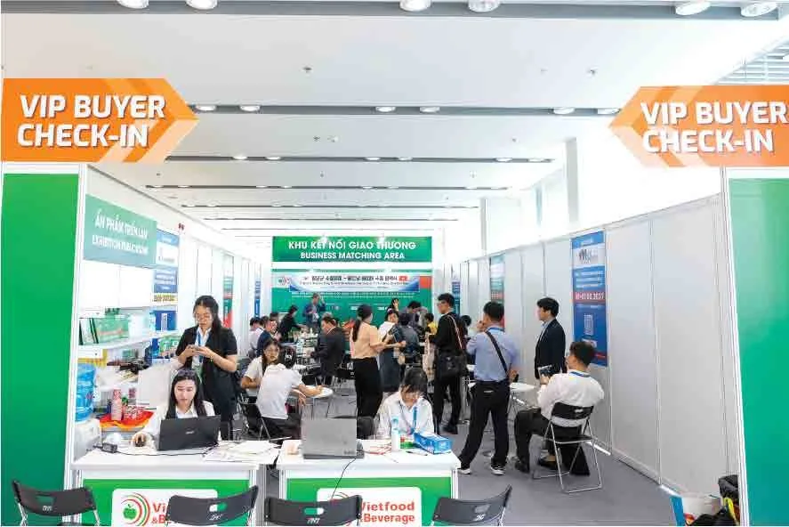 VIP buyer check-in desk at Vietfood & Beverage – ProPack Vietnam 2026